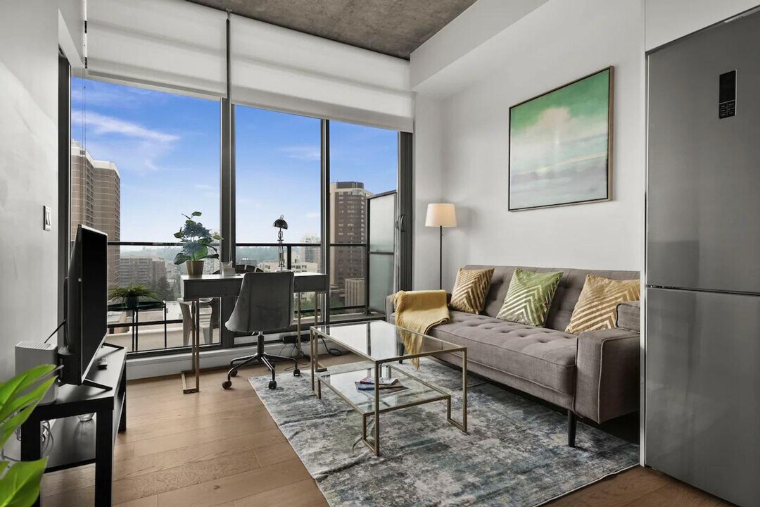 620-610 10 Ave SW in Calgary, AB - Building Photo