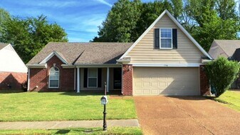 11590 Milton Ridge Cove in Arlington, TN - Building Photo