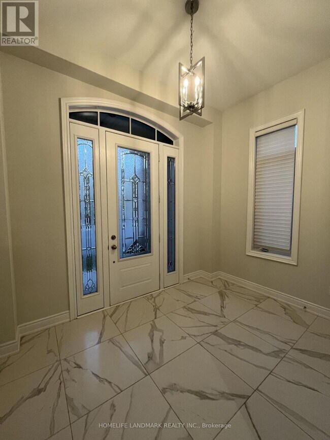 3068 Post Rd in Oakville, ON - Building Photo - Building Photo