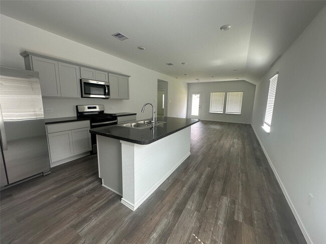 property at 6059 Diamond Vis Ct