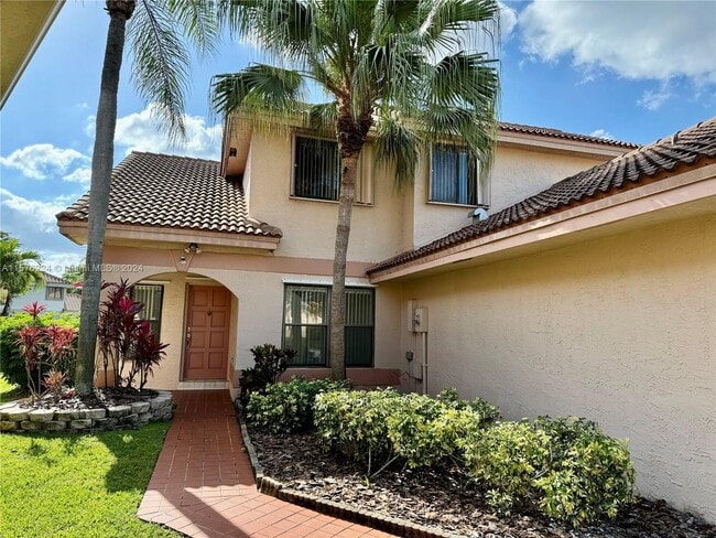 1836 NW 94th Ave in Plantation, FL - Building Photo - Building Photo
