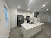 8281 Zenith Cir photo'