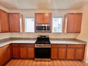 1138 Hornet Dr in Fort Collins, CO - Building Photo - Building Photo