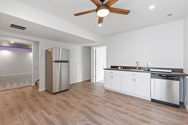 8203 Mahogany Wood Ct, Unit Basement