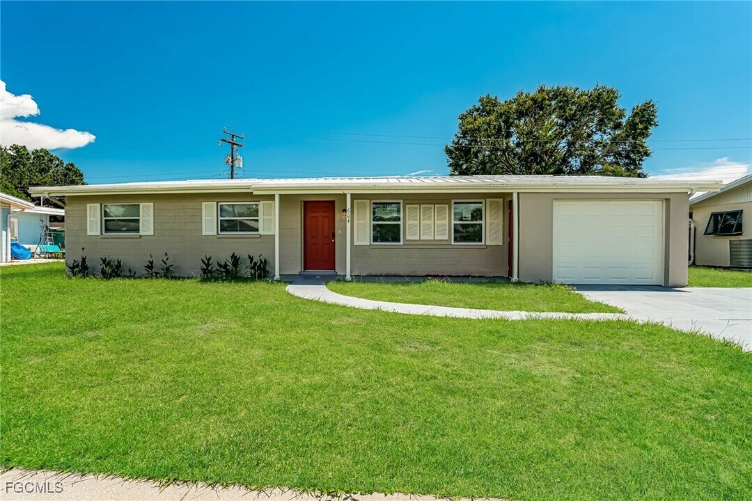 604 Shamrock Blvd in Venice, FL - Building Photo