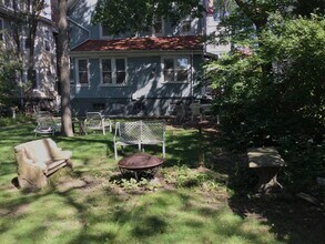 1306 Hinman Ave, Unit A in Evanston, IL - Building Photo - Building Photo