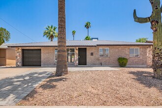 7813 E Cypress St in Scottsdale, AZ - Building Photo - Building Photo