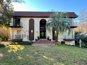 2524 Blossom St in Columbia, SC - Foto de edificio - Building Photo