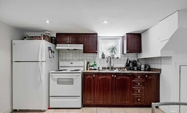 32 Strader Av in Toronto, ON - Building Photo - Building Photo