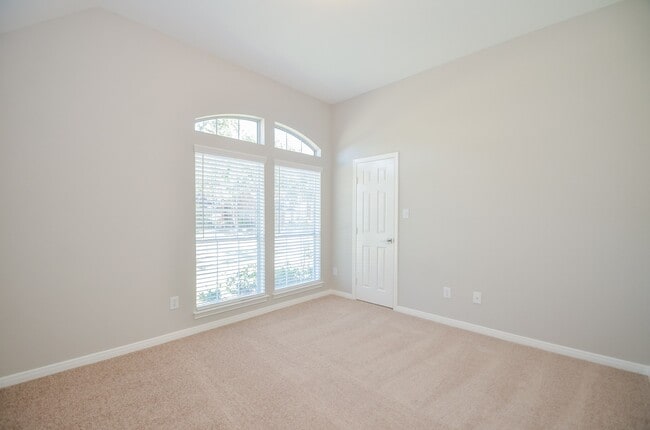 property at 2123 Thistlerock Ln