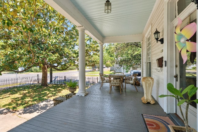 1839 Valence St in New Orleans, LA - Foto de edificio - Building Photo