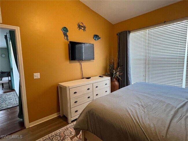 property at 1405 Tiffany Ln