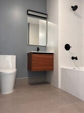 546 Martin Luther King Jr Dr, Unit 408 in Jersey City, NJ - Building Photo - Building Photo