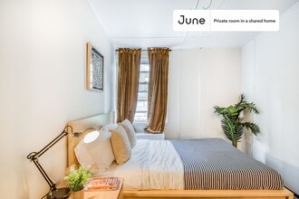 Room in Shared 5 bed/1 bath home in Washington, DC - Foto de edificio - Building Photo