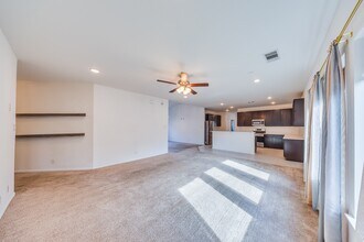 18843 Cedar Birch Ln in Magnolia, TX - Foto de edificio - Building Photo