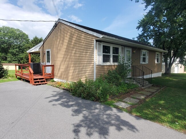 property at 570 Guldin Rd