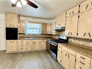 1603 NW 32nd St in Lawton, OK - Building Photo - Building Photo