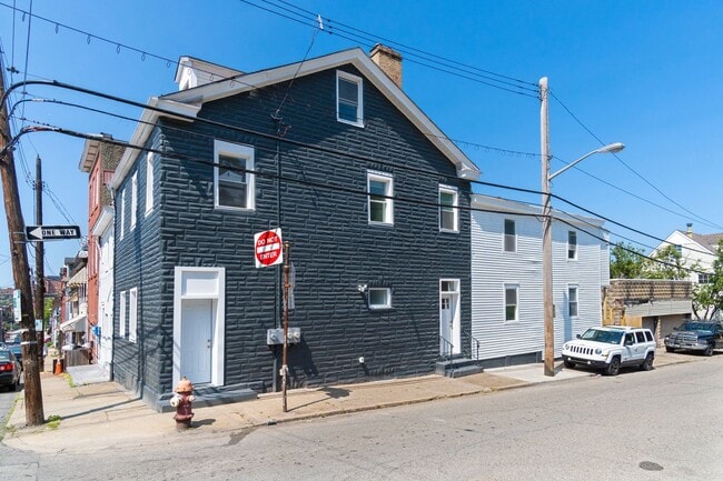 145 S 12th St in Pittsburgh, PA - Building Photo - Building Photo
