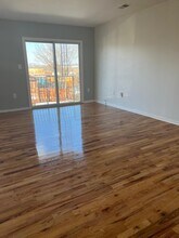 44 Elwood Ave, Unit 44 Elwood ave 3 bedroom in Newark, NJ - Foto de edificio - Building Photo
