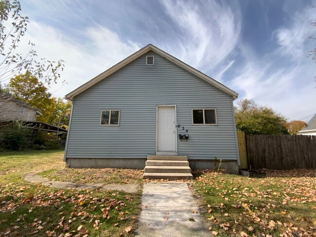 property at 624 Grant St