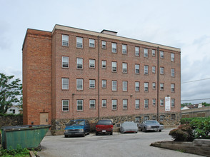 Brandywine Gateway Apartments in Wilmington, DE - Foto de edificio - Building Photo