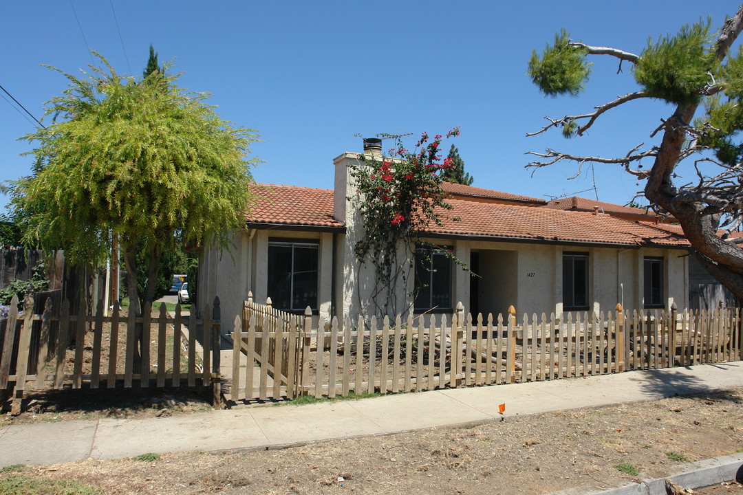 1427 Kingman Ave in San Jose, CA - Foto de edificio