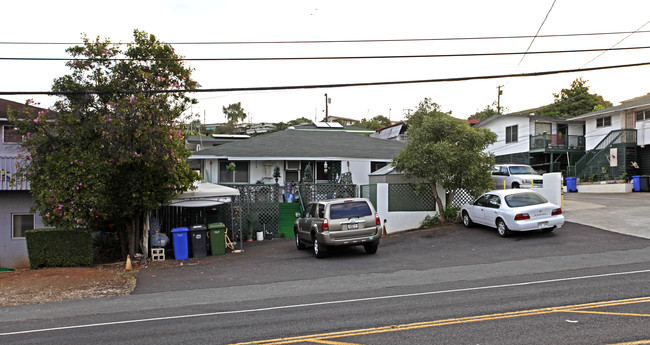 3752-3754 Salt Lake Blvd in Honolulu, HI - Building Photo - Building Photo