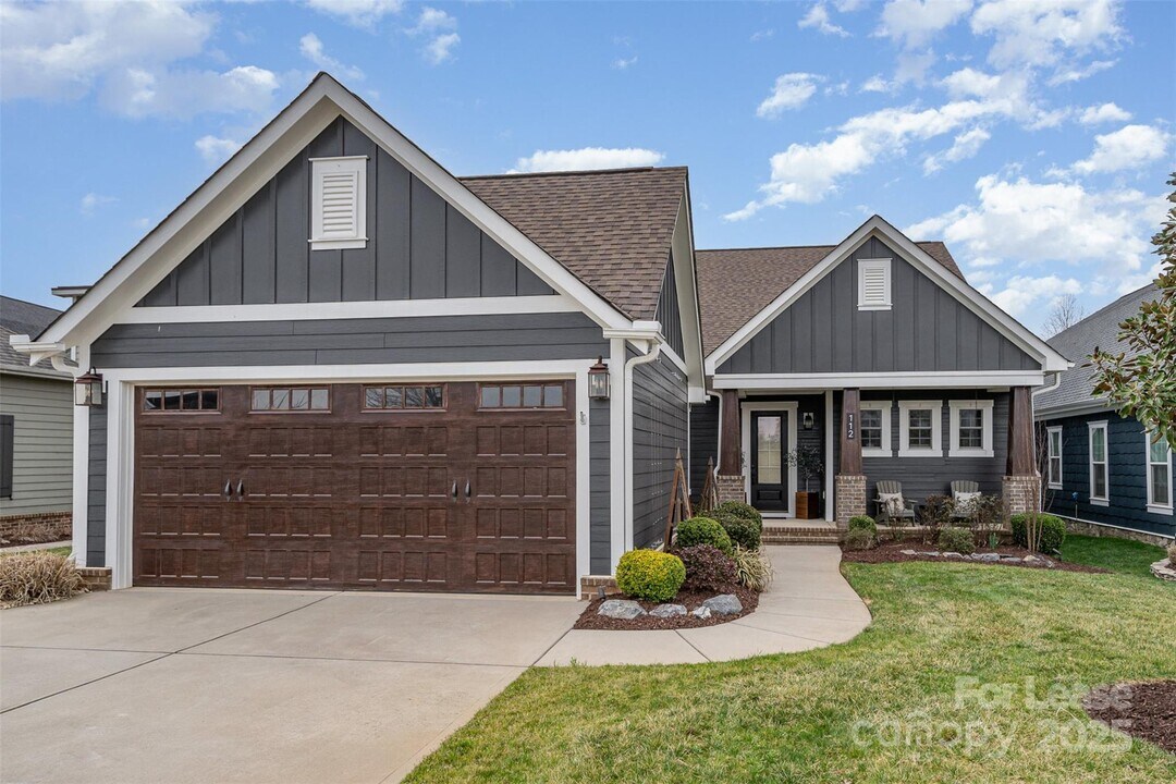 112 Sisters Cove Ct in Mooresville, NC - Building Photo