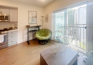 159 Bennington St in Boston, MA - Building Photo - Building Photo