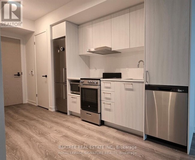 property at 195 Commerce St