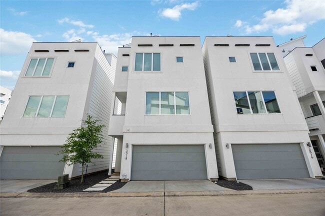 property at 3018 Markle Dr