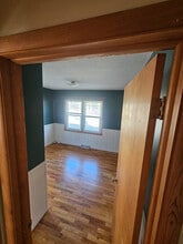 821 W Spruce St in Junction City, KS - Foto de edificio - Building Photo