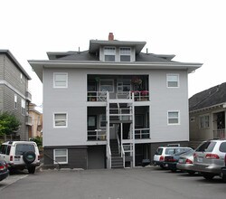 The Lowen Apartments in Seattle, WA - Foto de edificio - Building Photo