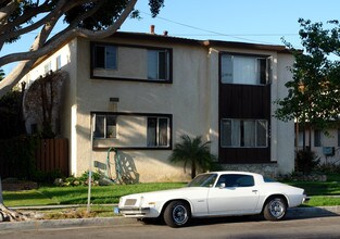 1034 E Imperial Ave in El Segundo, CA - Building Photo - Building Photo