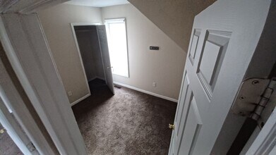 2265 Avondale Ave in Toledo, OH - Building Photo - Building Photo