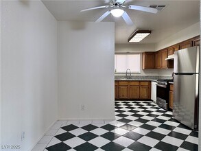 6517 Chilton Ct in Las Vegas, NV - Building Photo - Building Photo