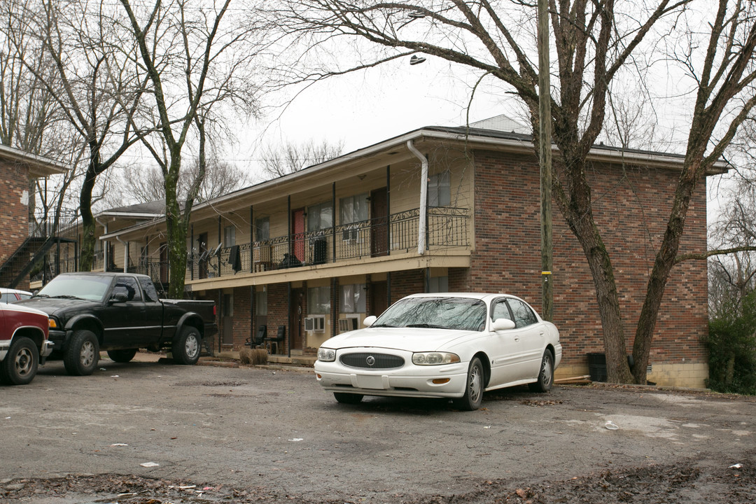 Donelson Hills Apartments in Nashville, TN - Building Photo