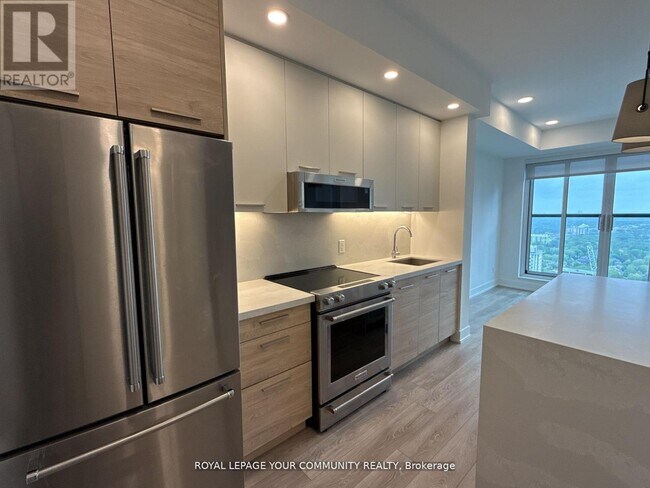 200 Redpath Ave in Toronto, ON - Building Photo - Building Photo