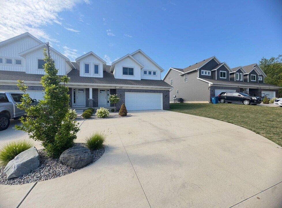 2408 68th St SE in Caledonia, MI - Building Photo