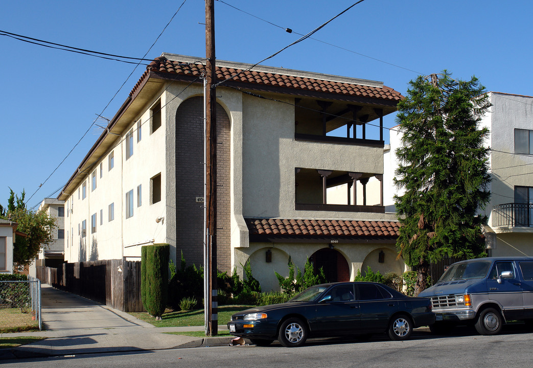 4040 W 130th St in Hawthorne, CA - Building Photo