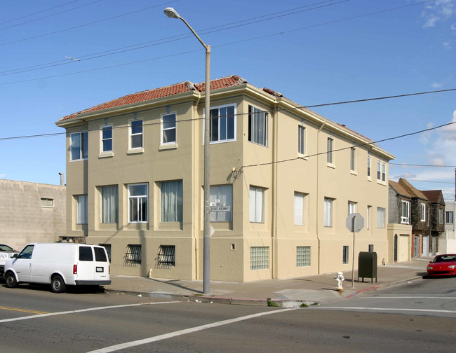 1798 Great Hwy in San Francisco, CA - Foto de edificio - Building Photo