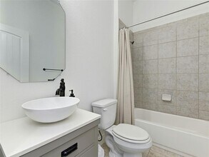 2400 Winsted Ln in Austin, TX - Building Photo - Building Photo