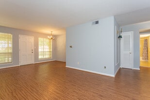 Shadesmont Apartments