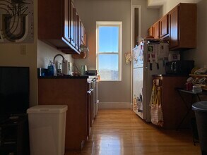 1185 Commonwealth Ave, Unit 20 in Boston, MA - Building Photo - Building Photo