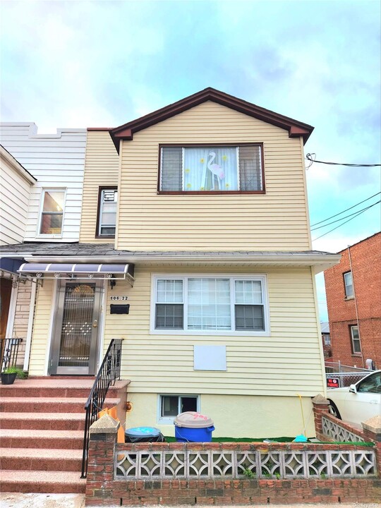106-22 79th St, Unit 2nd Fl in Queens, NY - Building Photo