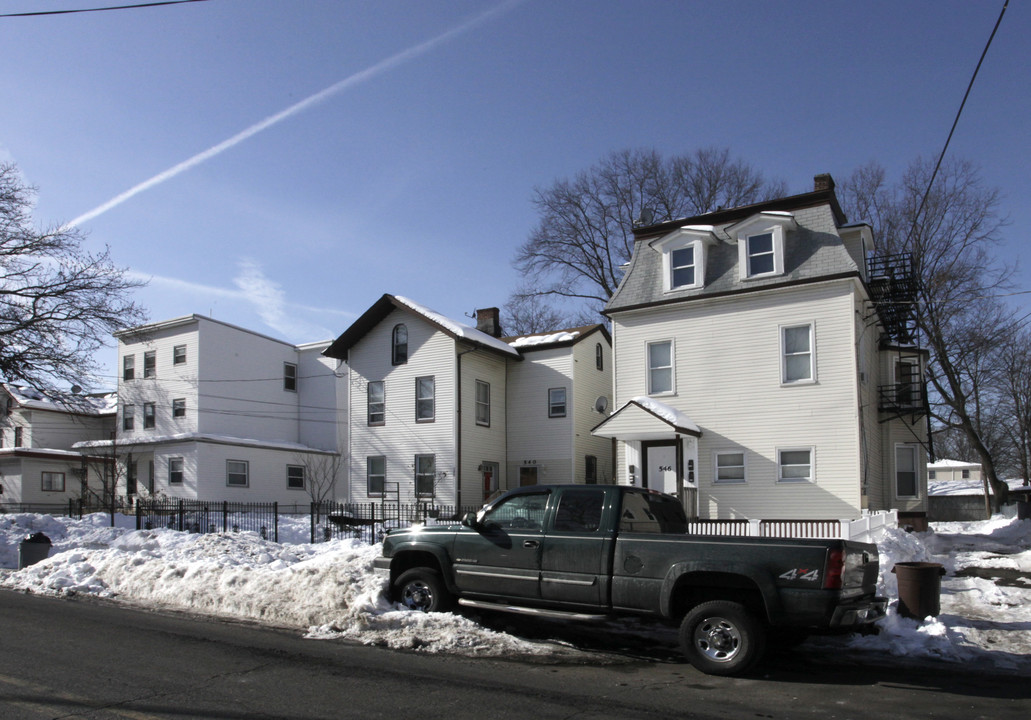 544-546 Jefferson Ave in Elizabeth, NJ - Building Photo