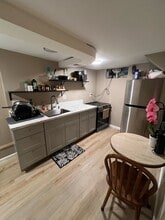 11513 Idlewood Rd, Unit Basement in Silver Spring, MD - Building Photo - Building Photo