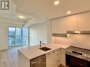 206 King St W in Hamilton, ON - Building Photo - Building Photo