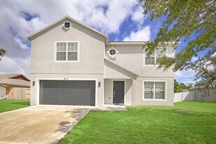 617 SE Karrigan Terrace in Port St. Lucie, FL - Building Photo