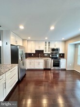 6068 Heatherwood Dr in Alexandria, VA - Building Photo - Building Photo